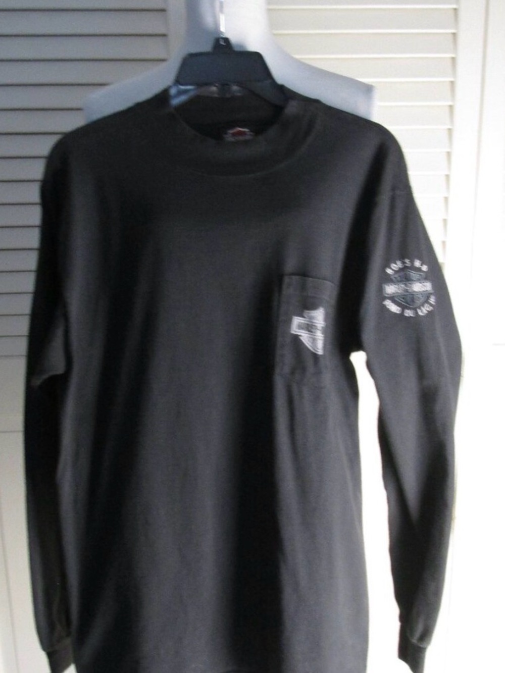 Black Long-Sleeve Pocket Tee - Harley Davidson. MEDIUM